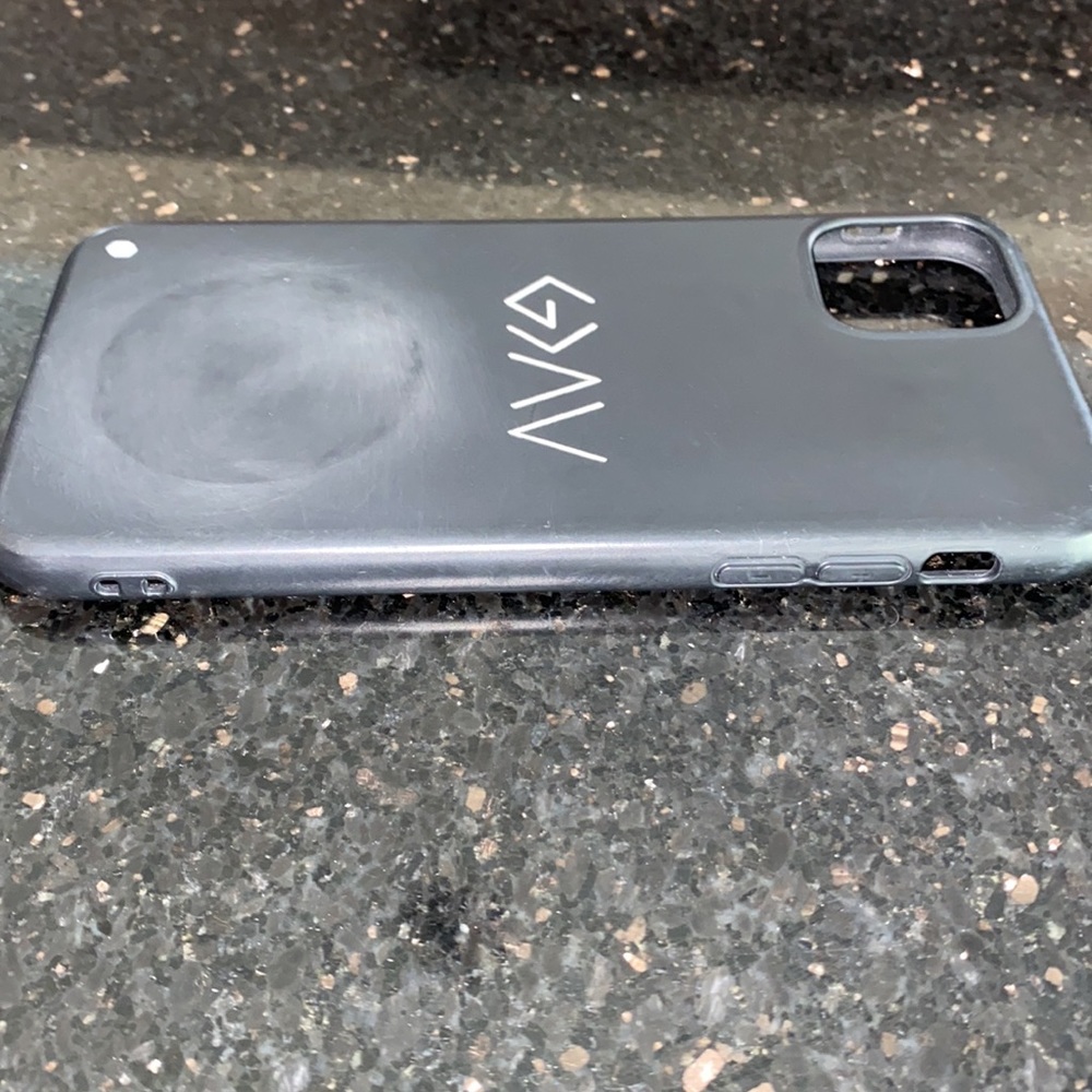 Phone case - Picture 5 of 9